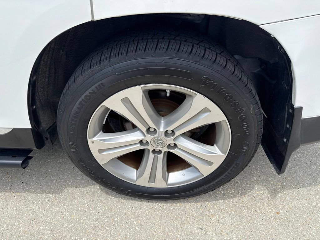 Used 2013 Toyota Highlander Limited FWD image 27