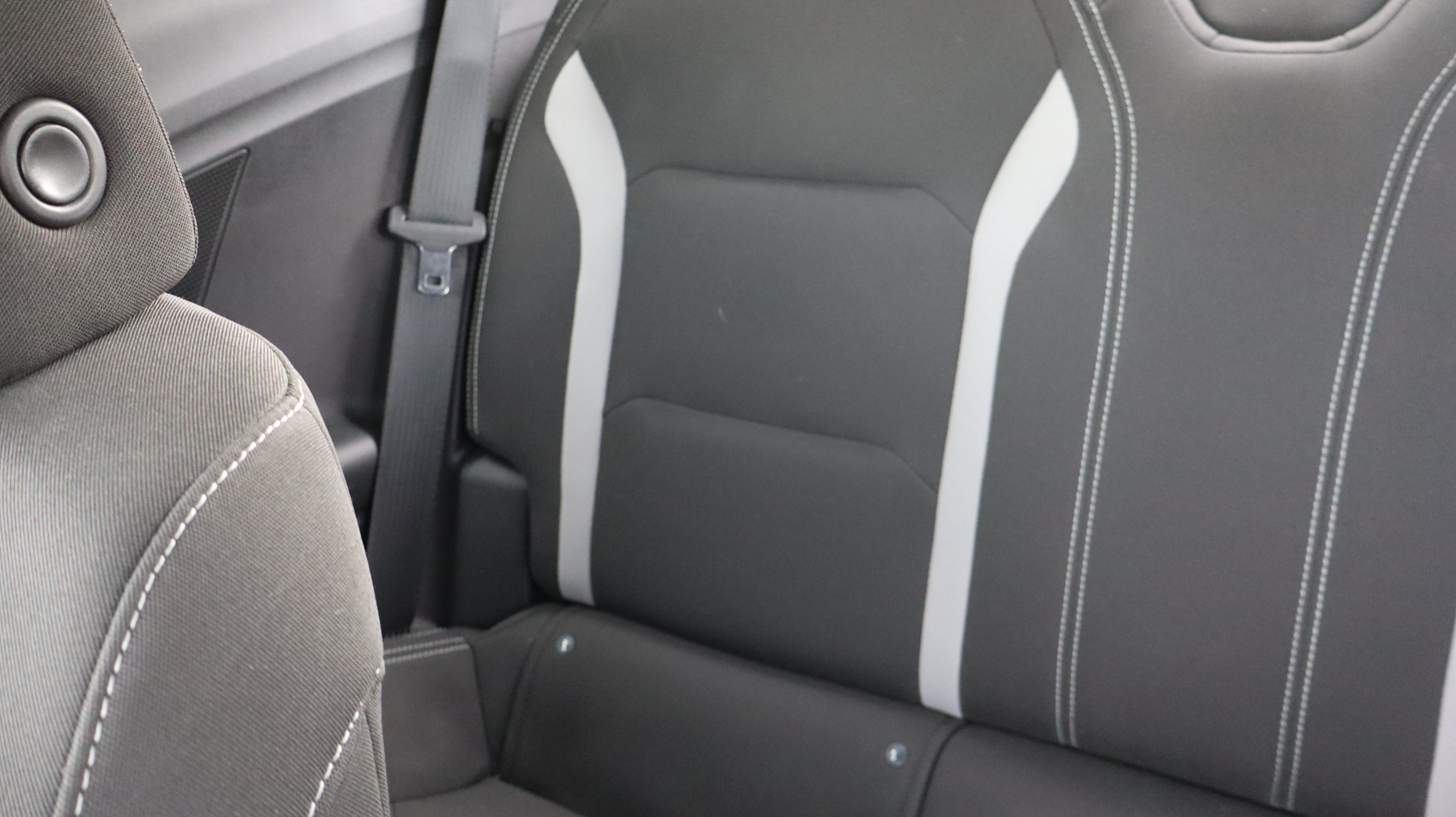 Used 2019 Chevrolet Camaro SS RWD image 10