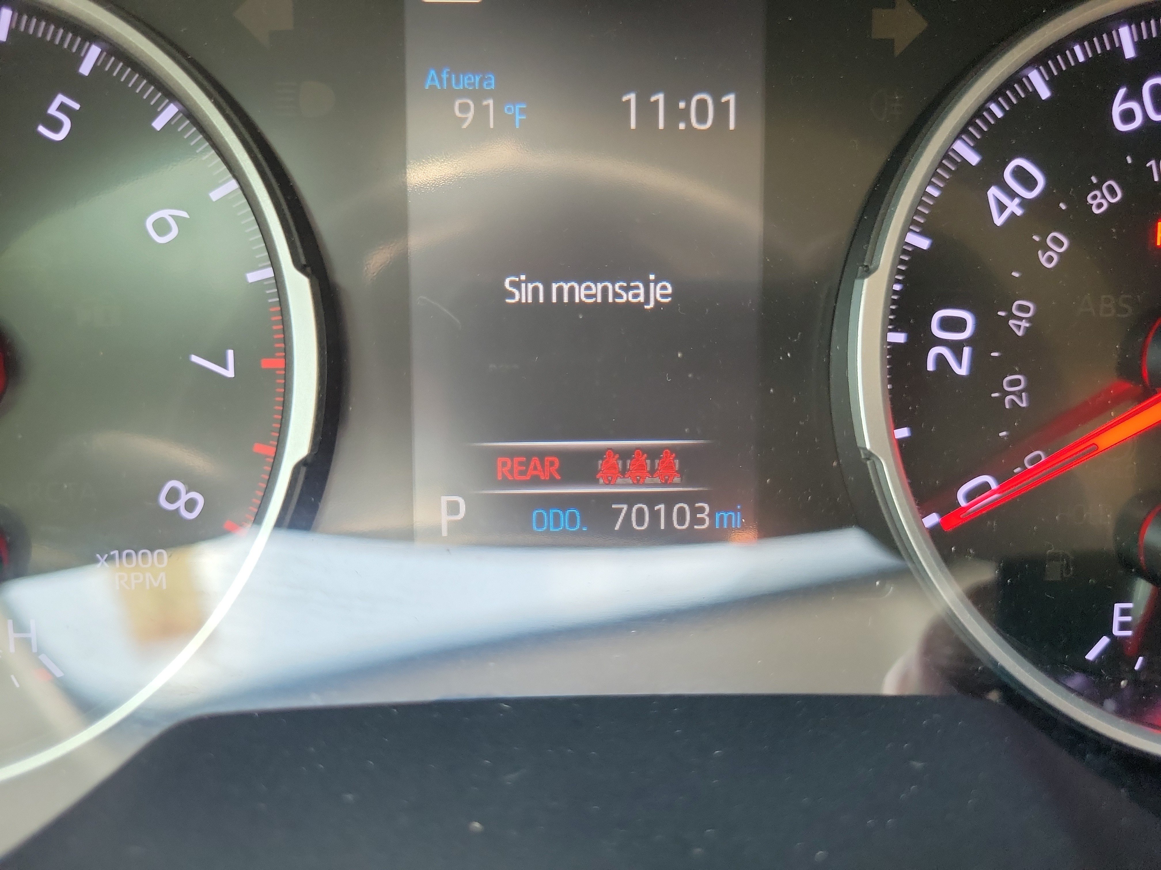 Used 2021 Toyota RAV4 LE FWD image 25
