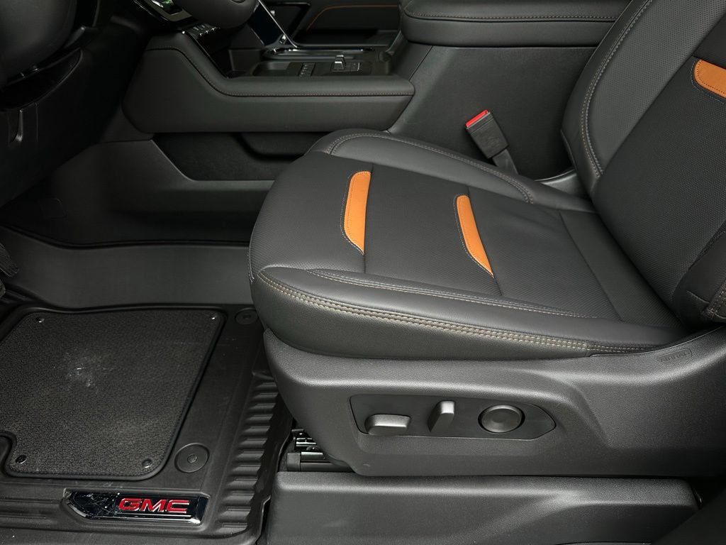 New 2026 GMC Sierra 2500 AT4 w/ AT4 Premium Plus Package AWD/4WD image 11