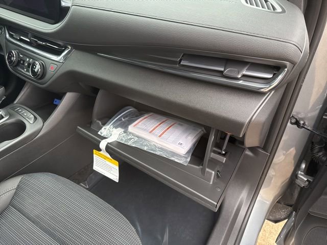 Used 2025 Buick Envista Preferred image 49