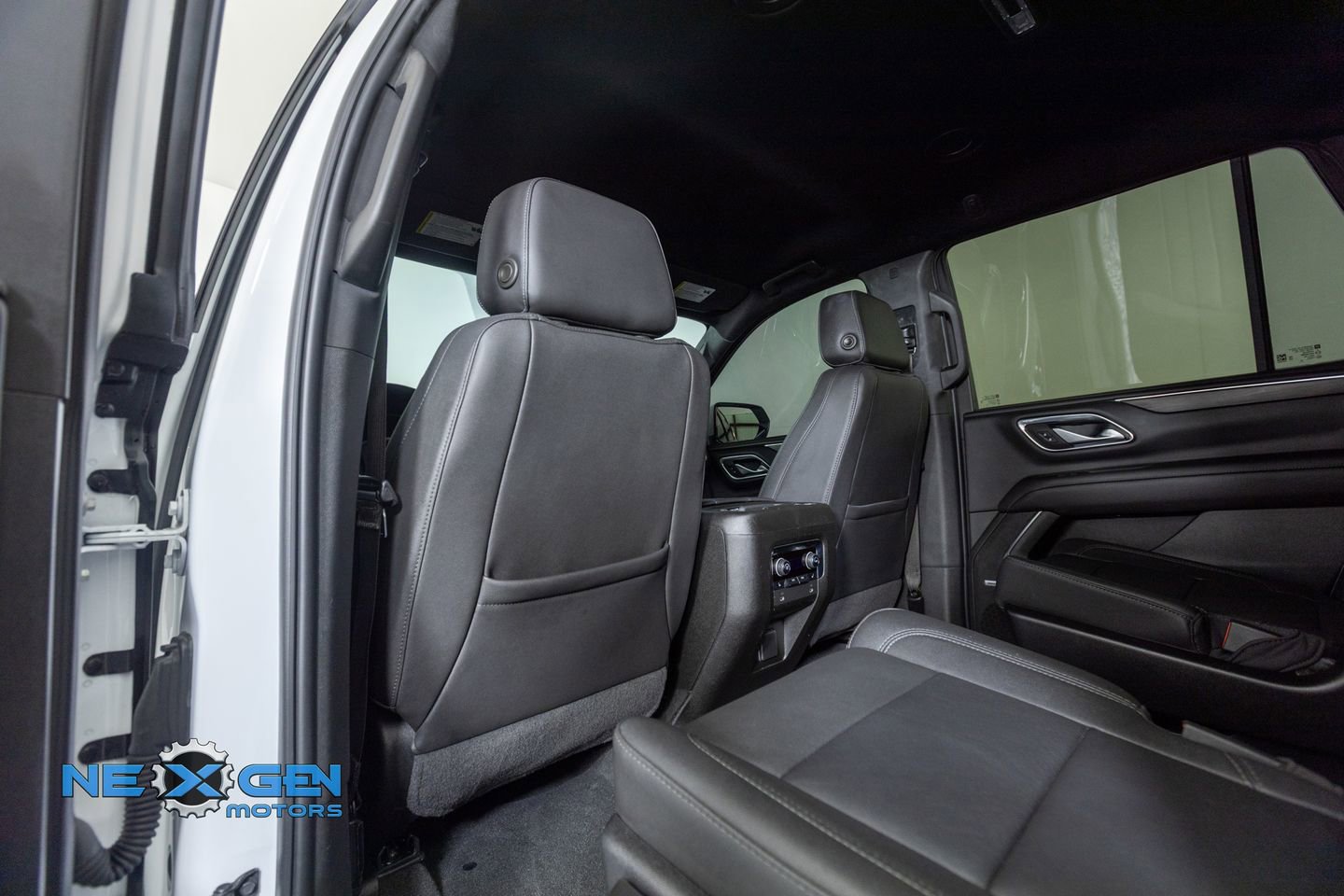 Used 2022 Chevrolet Tahoe Z71 w/ Luxury Package image 24