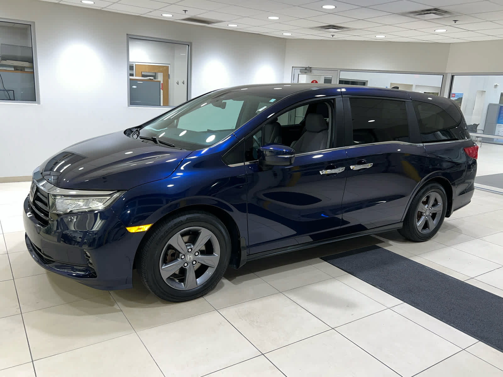 Used 2024 Honda Odyssey EX image 8