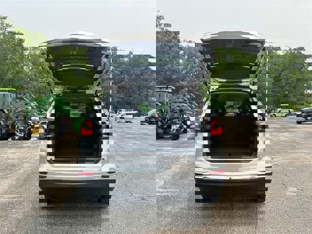 Used 2021 Chevrolet Equinox LT w/ LPO, Floor Liner Package image 15