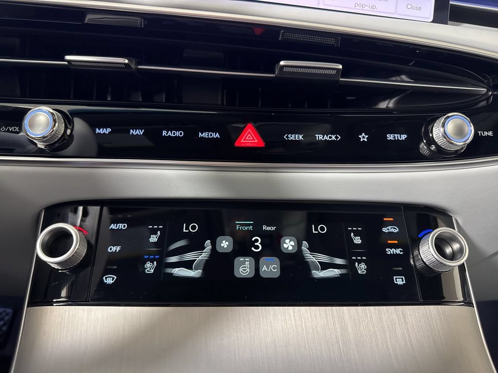 New 2026 Genesis GV70 2.5T Advanced AWD/4WD image 8