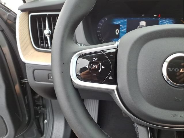 New 2026 Volvo XC60 B5 Plus w/ Protection Package Premier AWD/4WD image 23