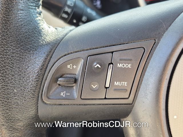 Used 2012 Kia Soul ! FWD image 30