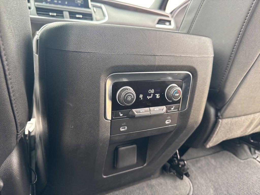 Used 2023 Chevrolet Tahoe Z71 w/ Luxury Package image 23