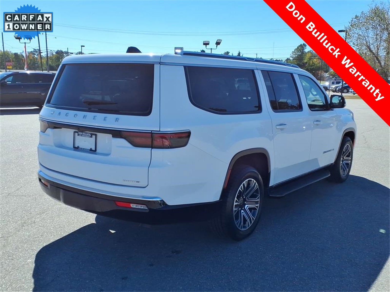 Used 2024 Jeep Wagoneer L Series II w/ Flexible Seating Group image 5