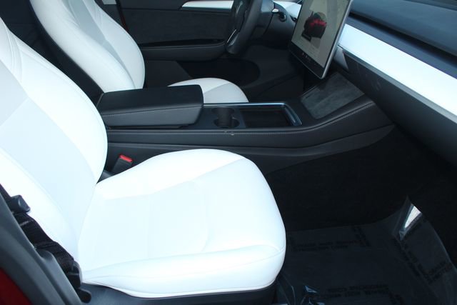 Used 2025 Tesla Model Y Performance image 26