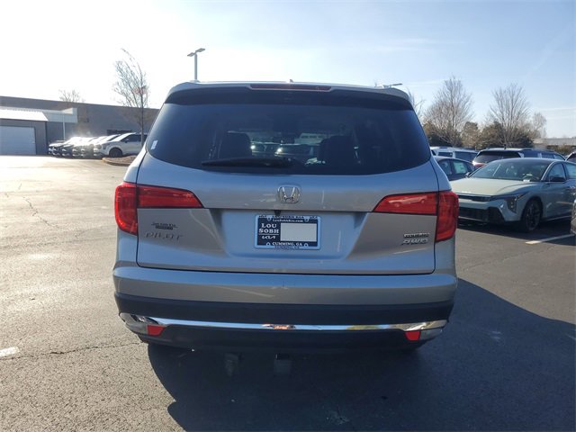 Used 2017 Honda Pilot Touring image 5