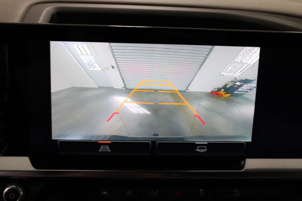 Used 2023 GMC Sierra 1500 SLT image 54