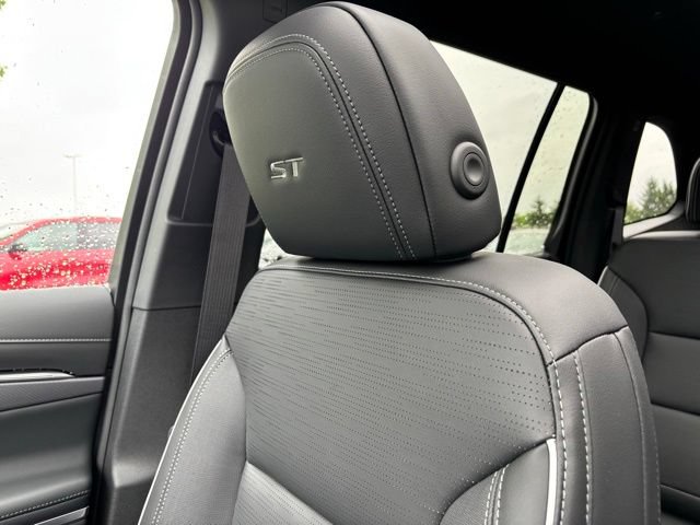 New 2026 Buick Enclave Sport Touring w/ Power Package FWD image 46