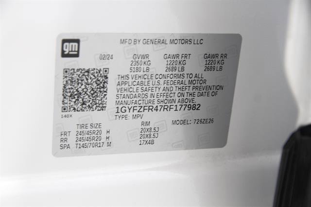 Used 2024 Cadillac XT4 Sport w/ Cold Weather Package image 21