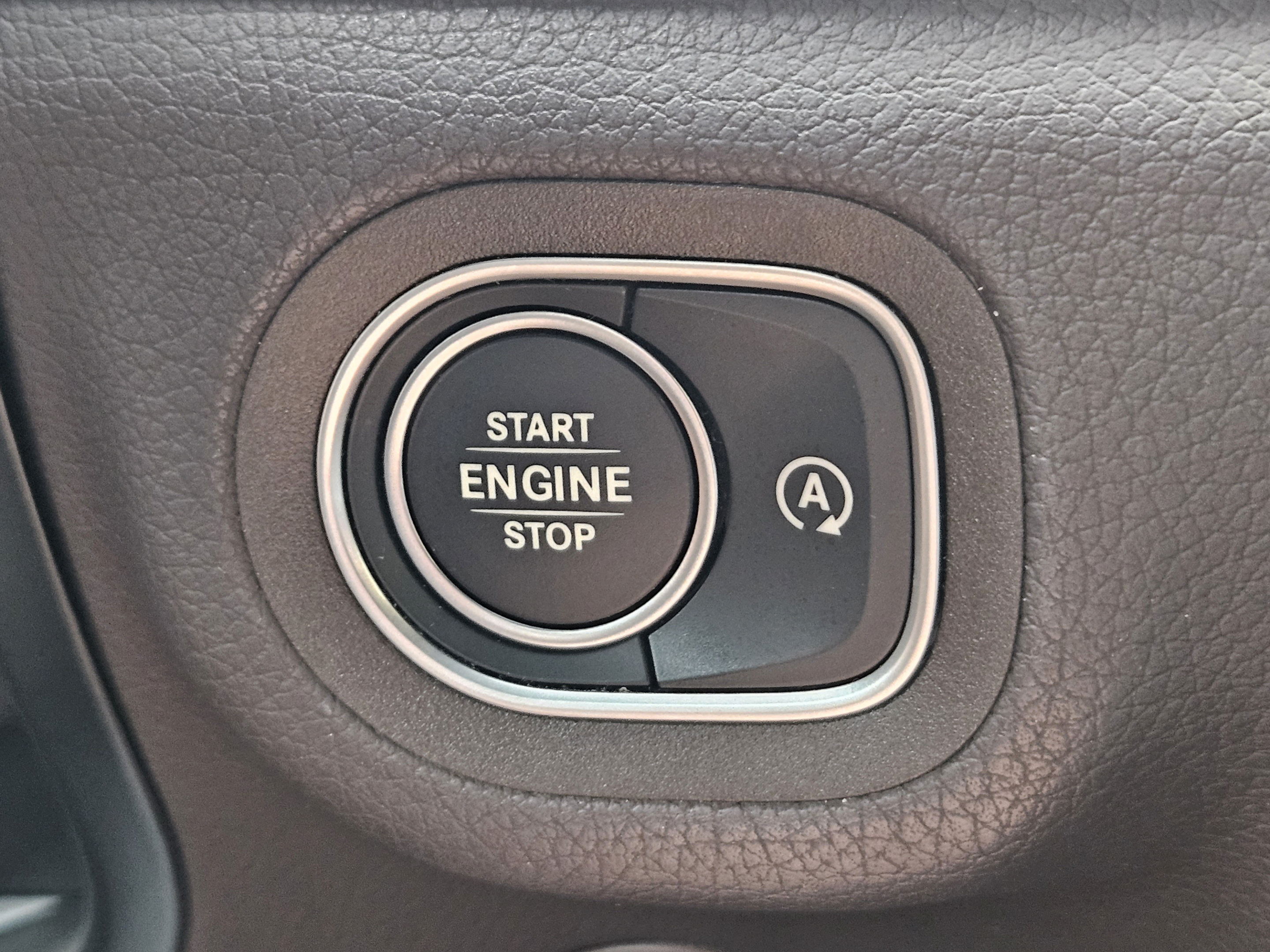 Used 2022 Mercedes-Benz GLS 450 4MATIC image 18