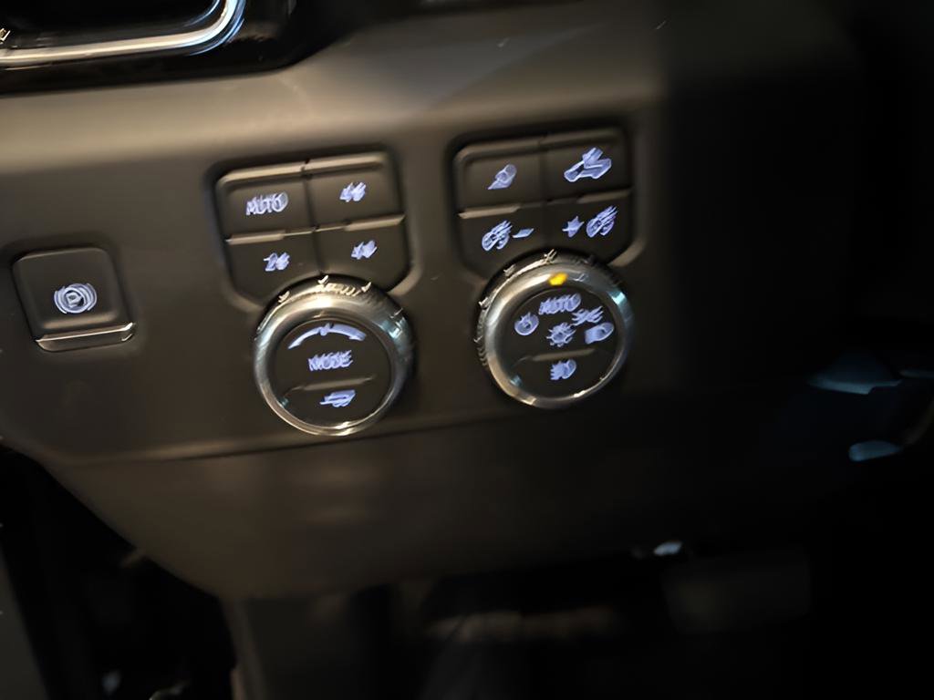 New 2026 GMC Sierra 3500 Denali w/ Technology Package image 19