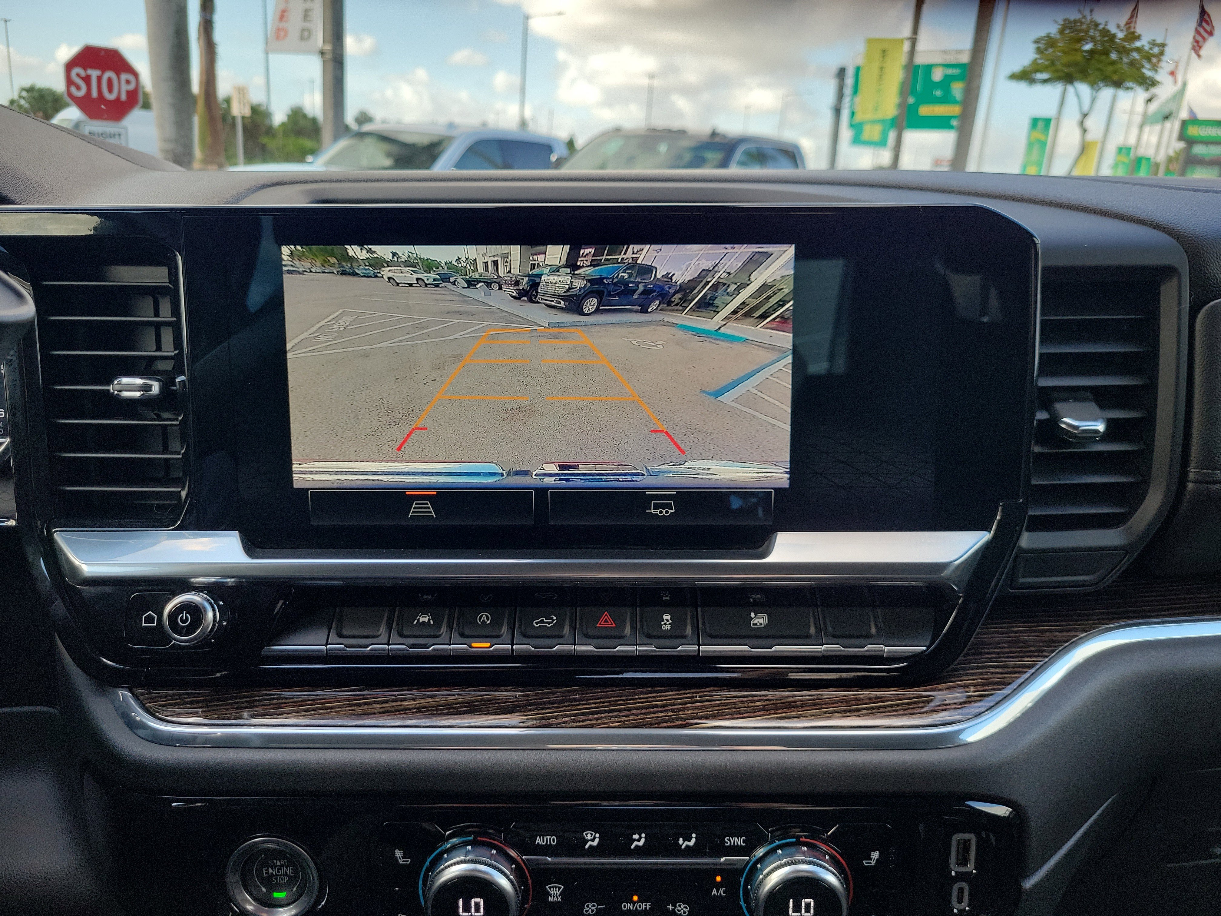 Used 2024 GMC Sierra 1500 Elevation image 11