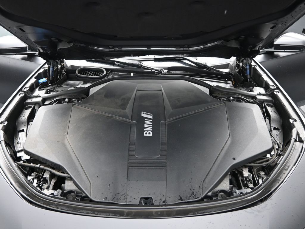 Used 2023 BMW i7 xDrive60 image 37