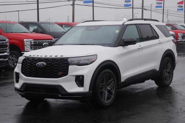 New 2026 Ford Explorer ST w/ Sun And Sound Package image 9