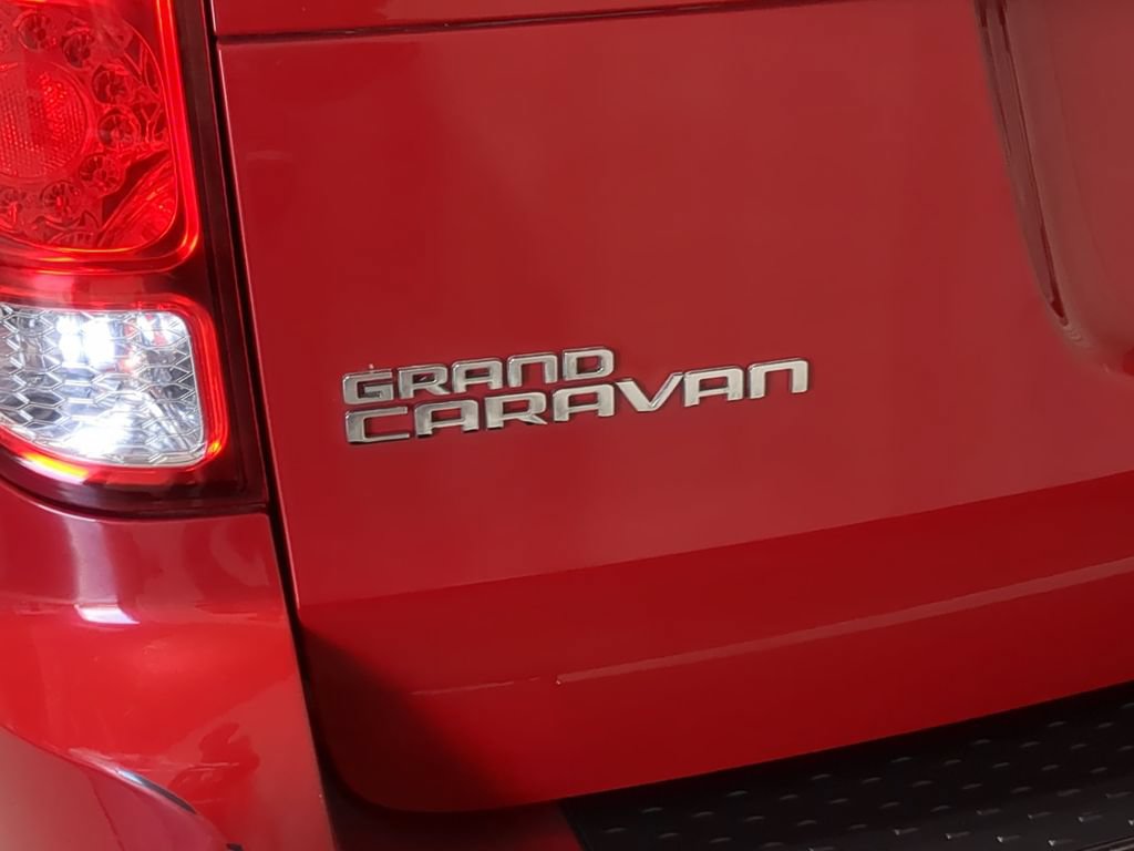 Used 2016 Dodge Grand Caravan American Value Package FWD image 15
