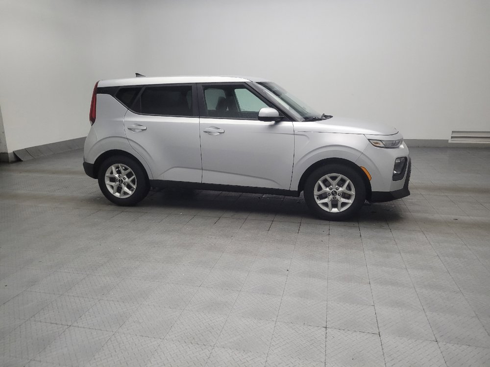 Used 2020 Kia Soul S FWD image 11