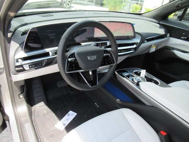 New 2025 Cadillac Lyriq Luxury image 14