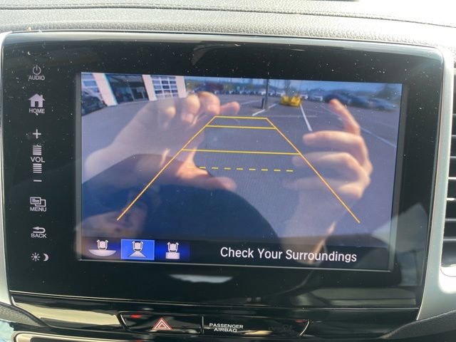 Used 2017 Honda Pilot Touring image 15