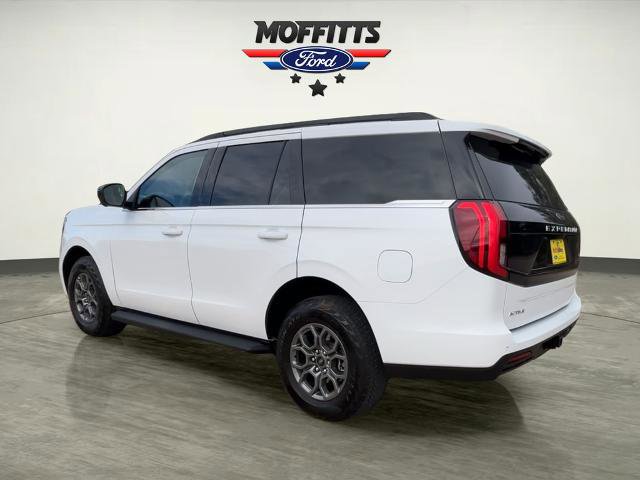 Certified 2025 Ford Expedition Active image 3
