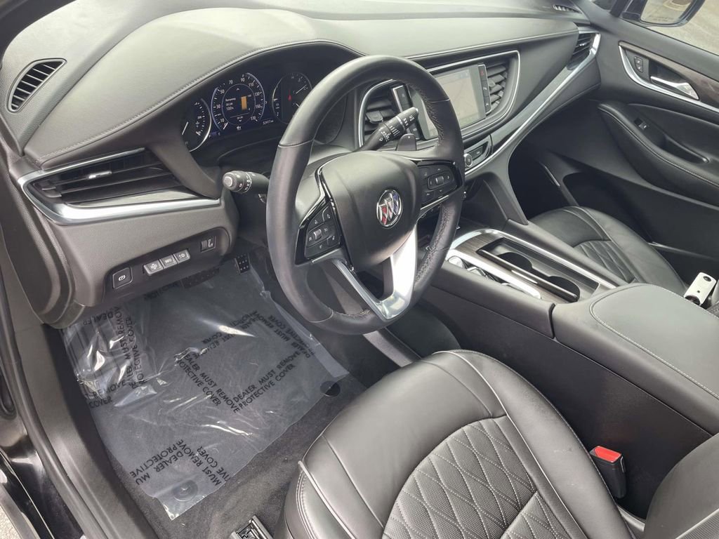 Used 2023 Buick Enclave Avenir w/ Avenir Technology Package FWD image 17
