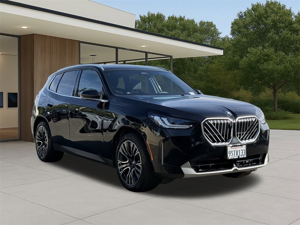Used 2025 BMW X3 xDrive30i w/ Premium Package image 5