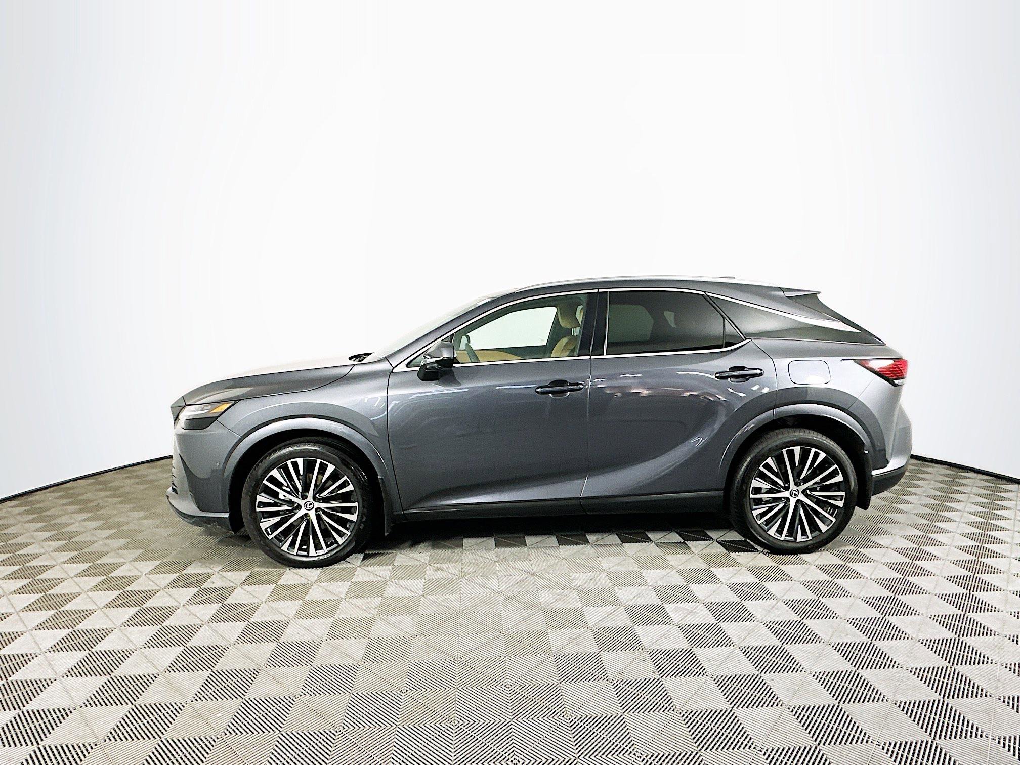 Used 2024 Lexus RX 350 image 4