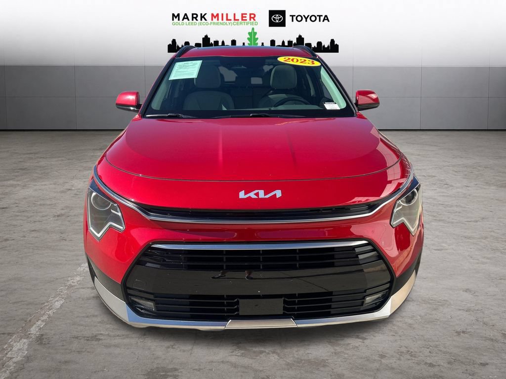 Used 2023 Kia Niro EX Touring FWD image 9