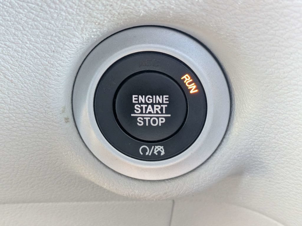 Used 2023 Chrysler Voyager LX FWD image 32