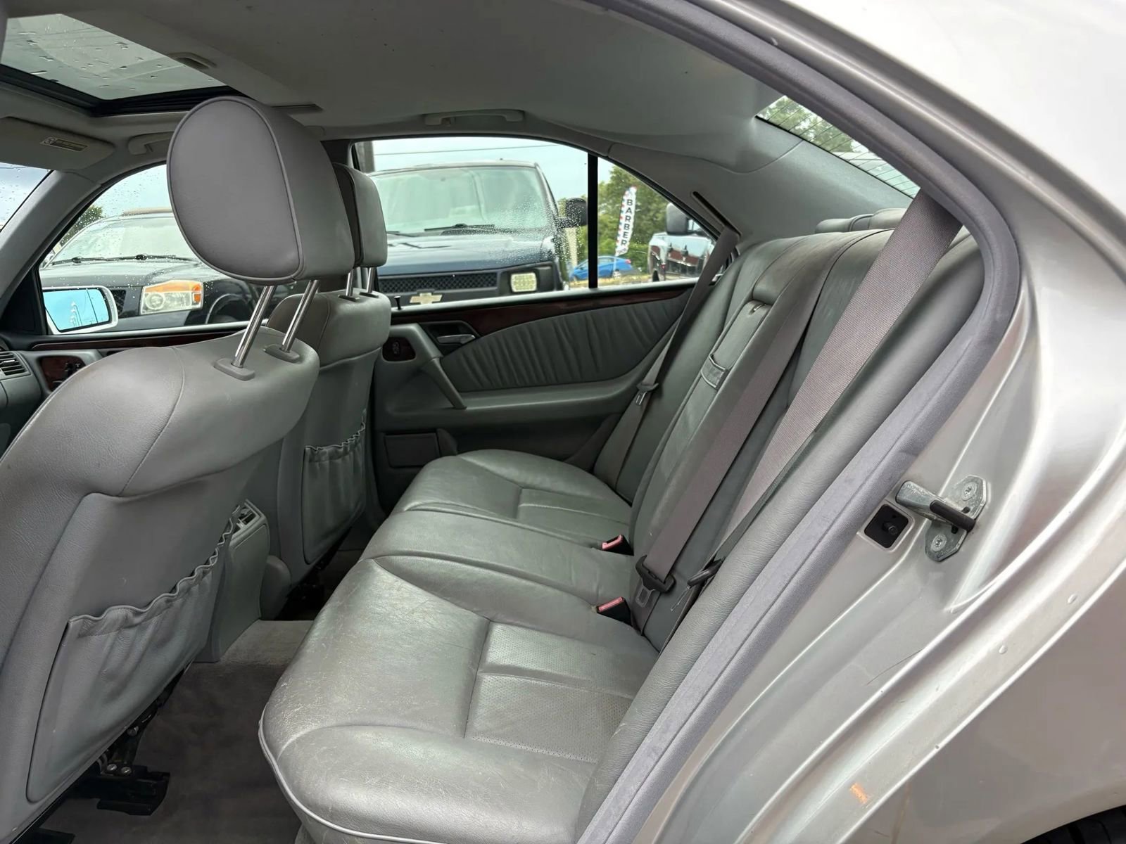 Used 1999 Mercedes-Benz E 320 Sedan image 14