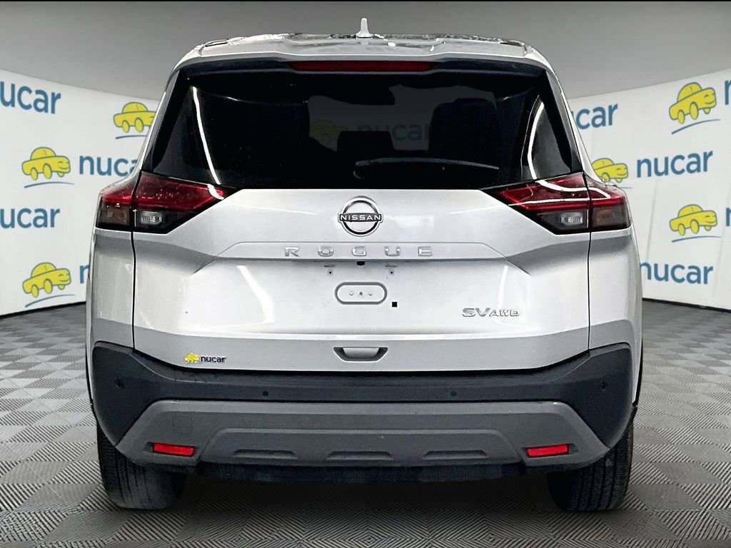 Used 2023 Nissan Rogue SV image 5