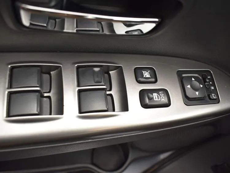Used 2025 Mitsubishi Outlander Sport SE AWD/4WD image 21