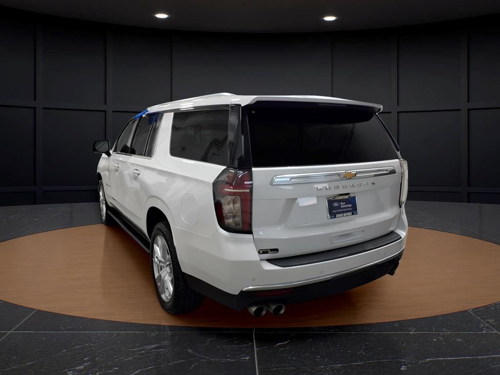 Used 2022 Chevrolet Suburban High Country w/ LPO, Illumination Package AWD/4WD image 4