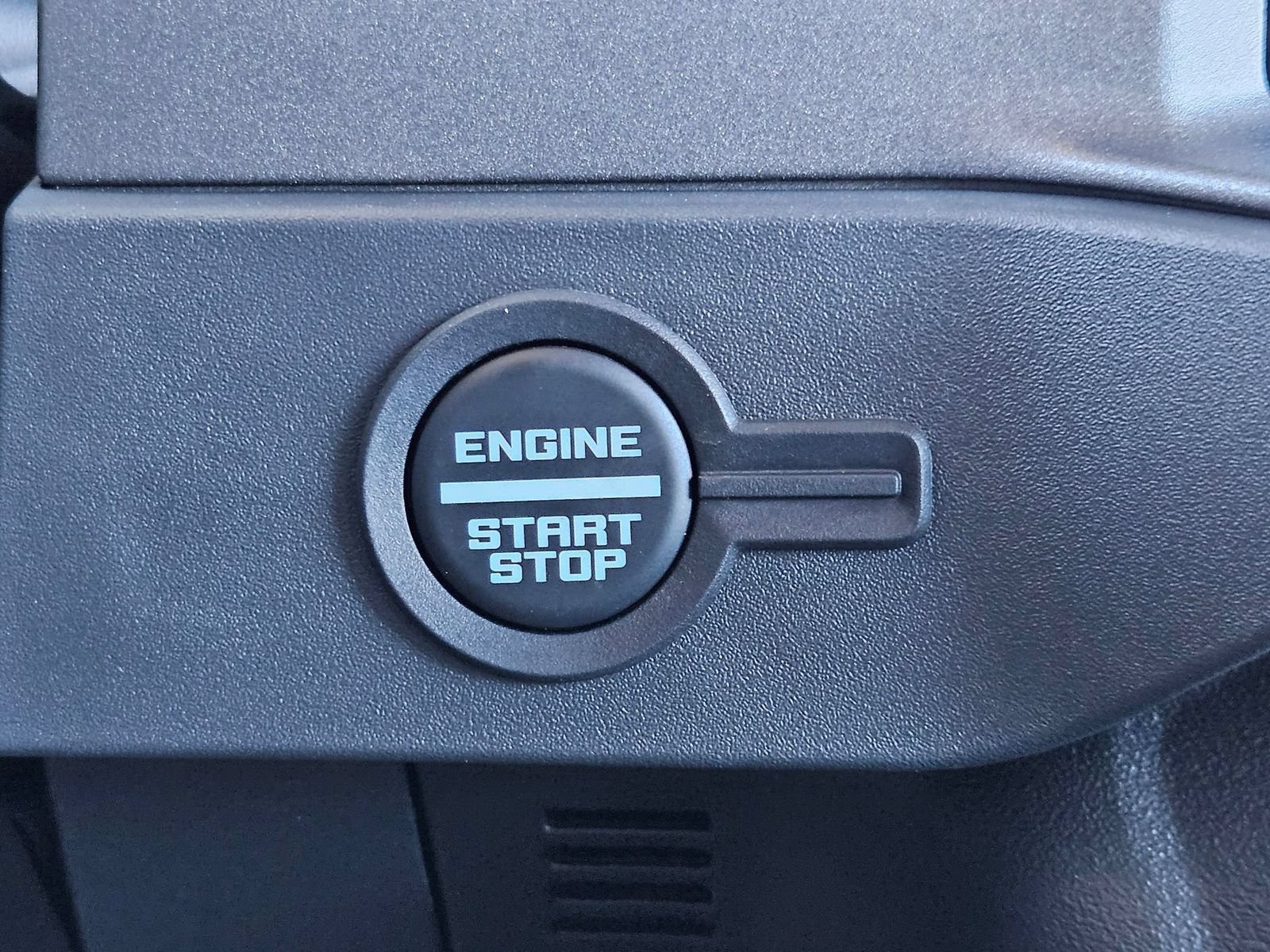 New 2026 Ford Bronco 4-Door AWD/4WD image 17