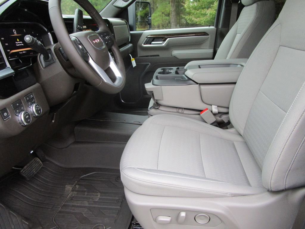 New 2026 GMC Sierra 2500 SLE w/ SLE Value Package; image 38