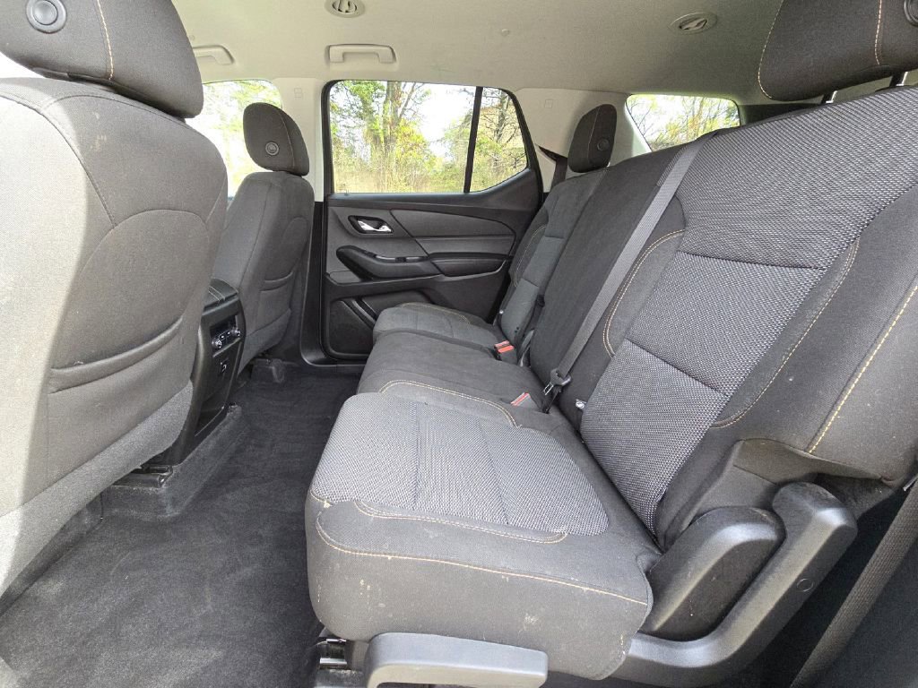 Used 2018 Chevrolet Traverse LT image 14