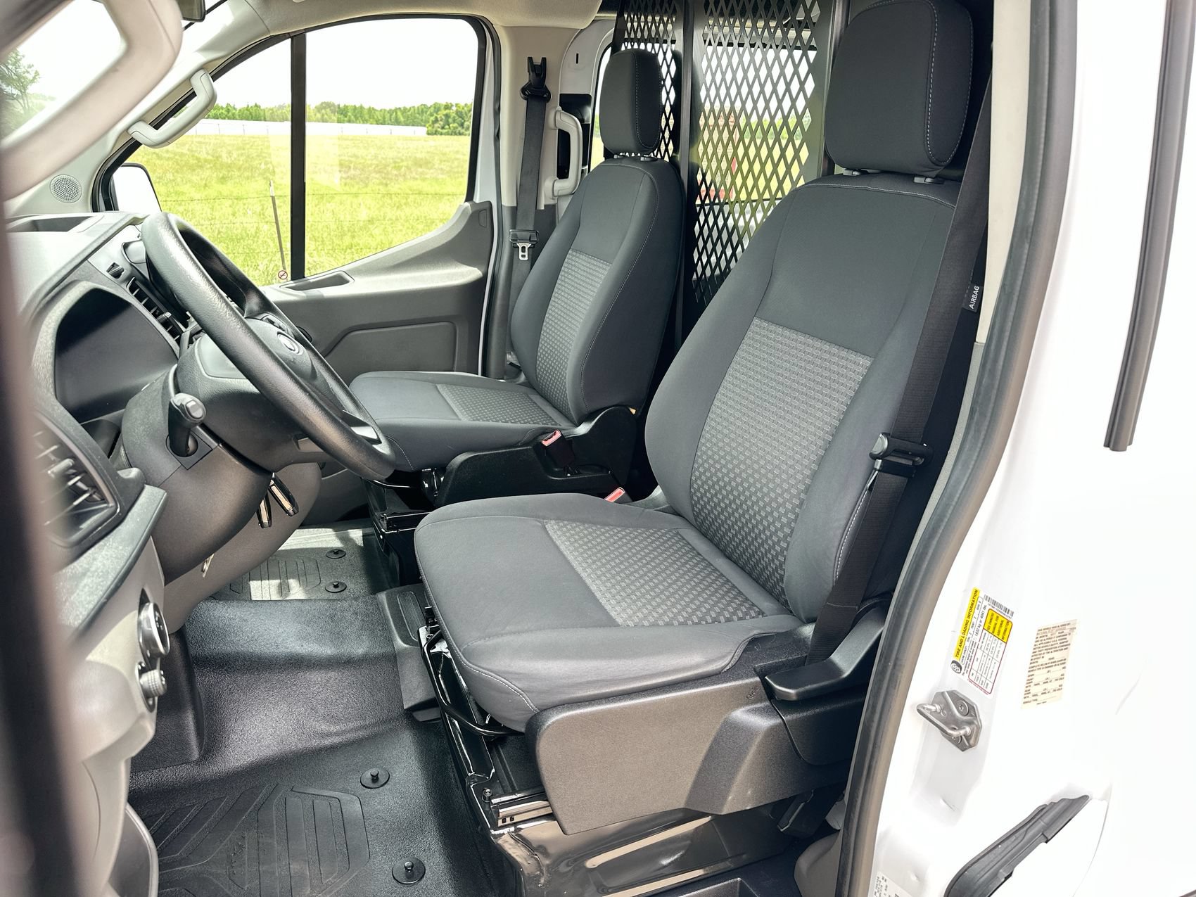 Used 2024 Ford Transit 250 Low Roof w/ Exterior Upgrade Package RWD image 11