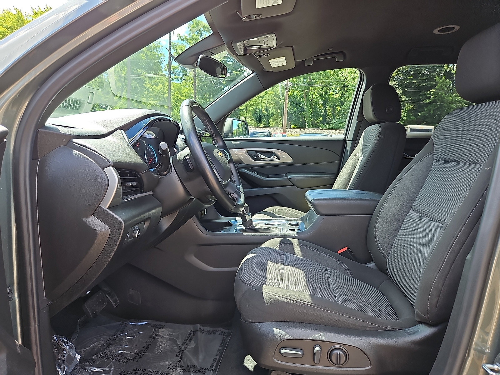 Used 2023 Chevrolet Traverse LT AWD/4WD image 13