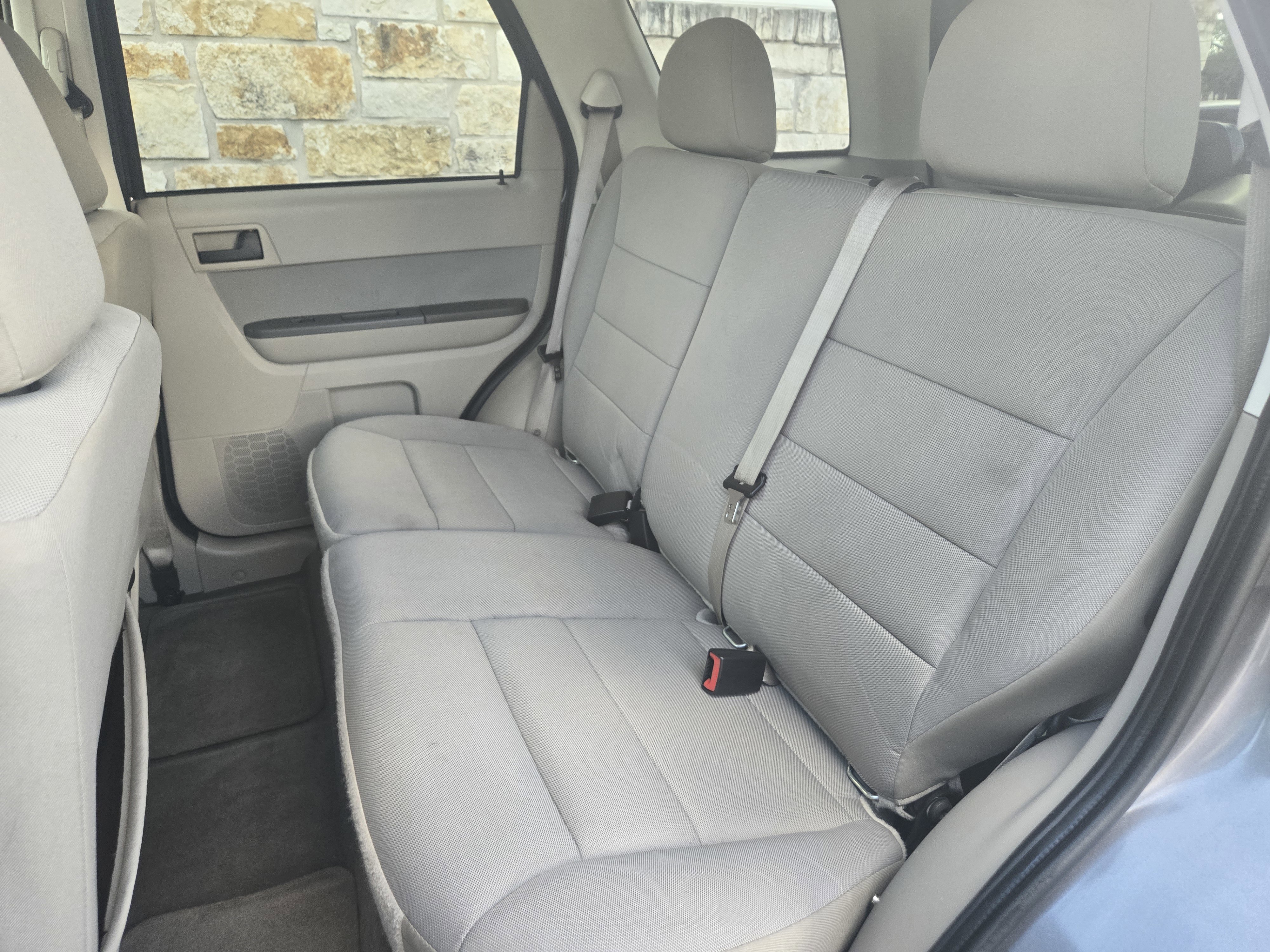 Used 2012 Ford Escape XLT image 7