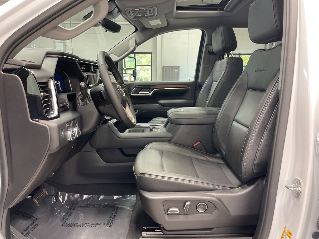 Used 2025 GMC Sierra 2500 Denali w/ Denali Reserve Package image 29