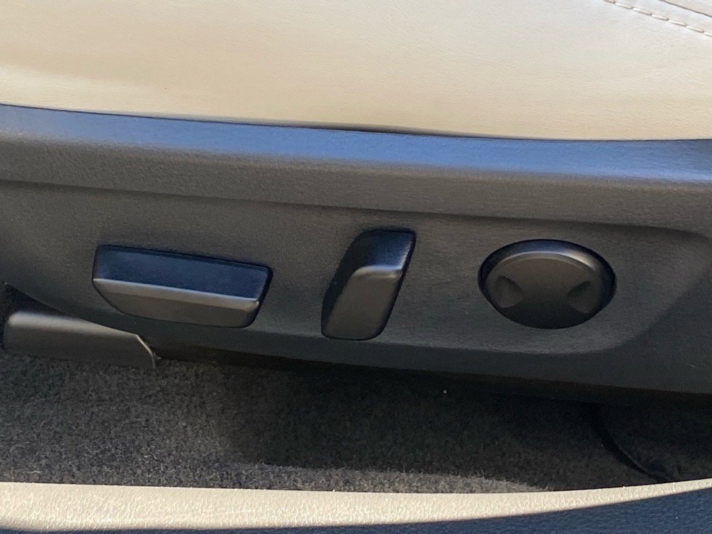 Used 2021 MAZDA MAZDA3 s image 13