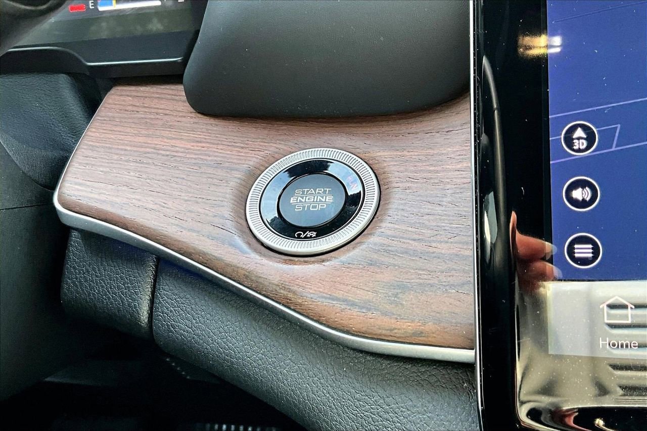 Certified 2022 Jeep Grand Cherokee Summit w/ Adv Protech Group IV image 28