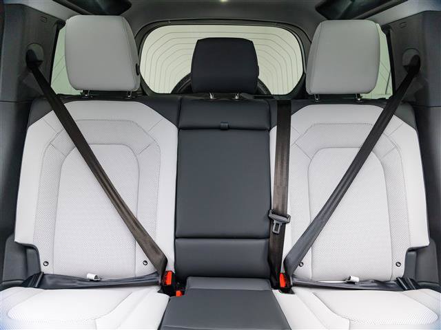 New 2026 Land Rover Defender 110 S AWD/4WD image 19