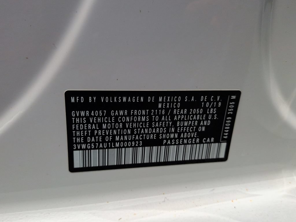 Used 2020 Volkswagen Golf 4-Door FWD image 34