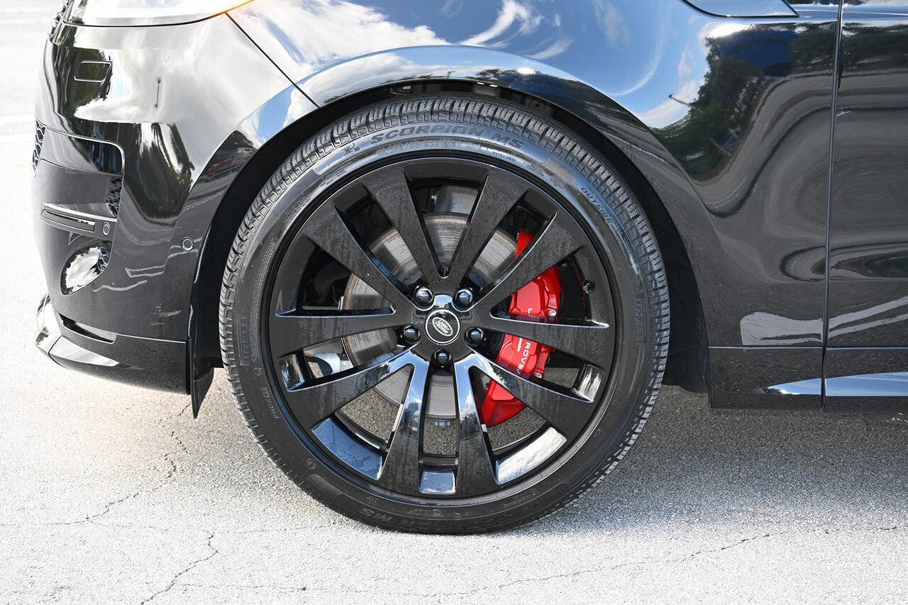 Used 2025 Land Rover Range Rover Sport Dynamic SE image 12