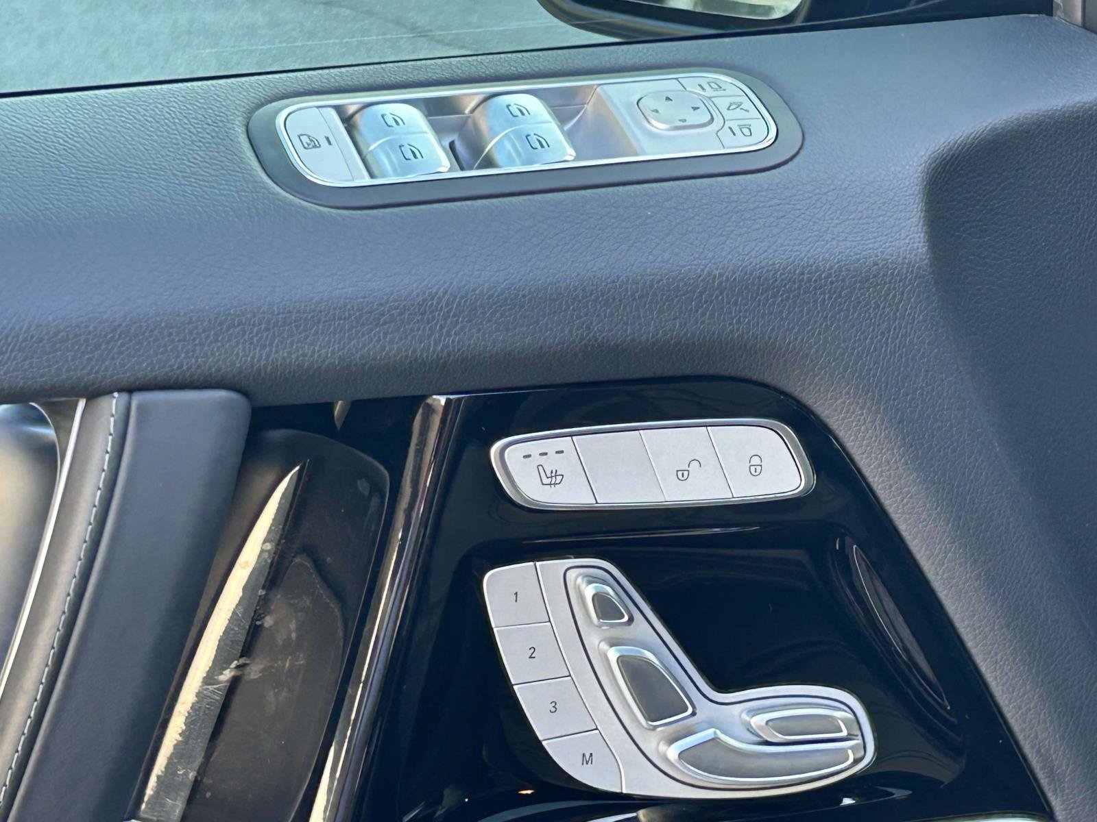 Certified 2025 Mercedes-Benz G 550 image 16